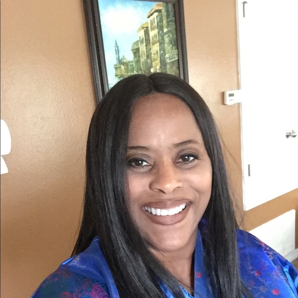 Meet your Posher, Jacqui - Picture 1 of 2